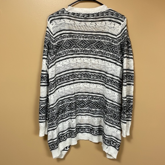 Boho Sweater, M - Picture 2 of 3